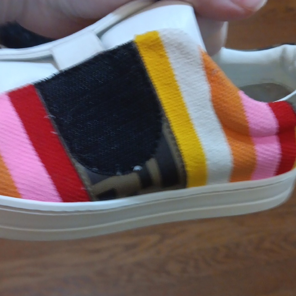 Fendi Kids White Sneakers with Multicolor Stripes - Picture 4 of 7